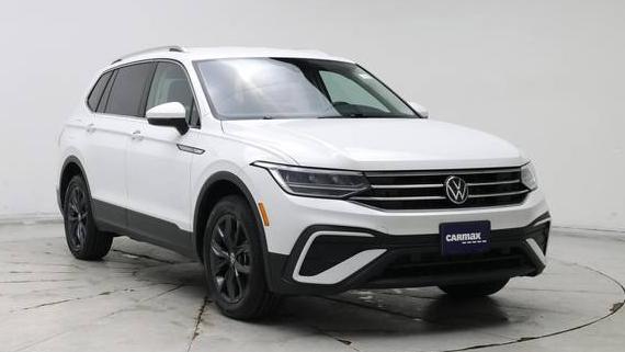 VOLKSWAGEN TIGUAN 4MOTION 2022 3VV2B7AX8NM013866 image